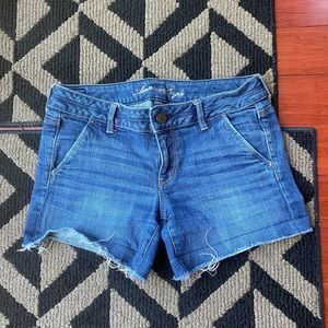 American eagle stretch jean short size 10